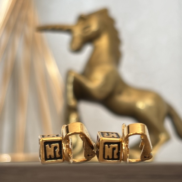 Nina Ricci Gold and Black Earrings - Picture 2 of 4